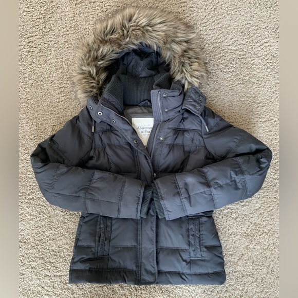 Abercrombie and fitch women winter jacket size xs - Picture 1 of 6